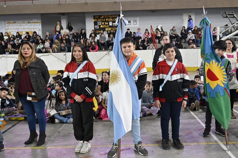 Julio Zamora participó de los festejos por el 60° aniversario de la EP N° 14 Jorge Newbery de General Pacheco