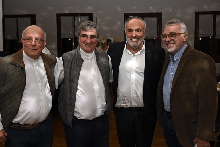 Con la presencia de Julio Zamora, el Rotary Club de Tigre centro conmemoró su 92° aniversario