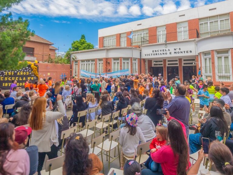 San Fernando participó del festejo del 150° aniversario de la Escuela Primaria N°6 «Victoriano Montes»