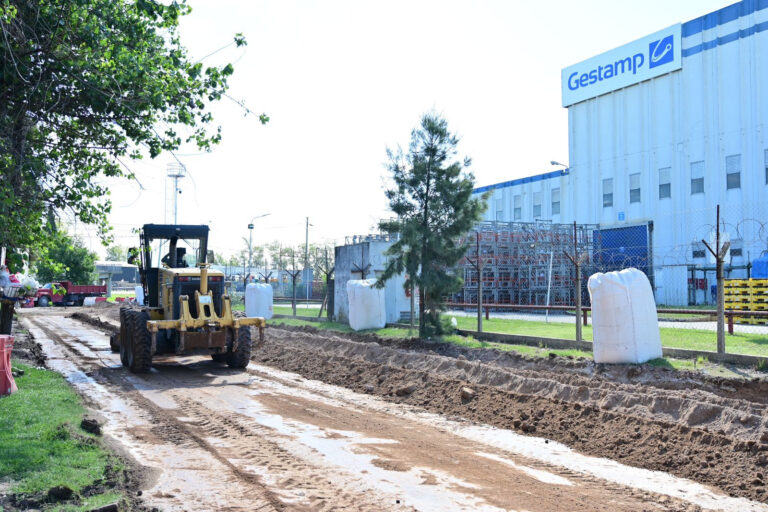 Belén de Escobar: comenzó la obra de repavimentación y ensanche de la calle La Victoria