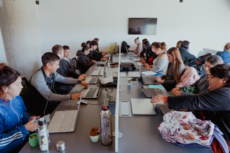 Polo FlyTech: desde su apertura, más de 300 vecinos participaron de distintas capacitaciones