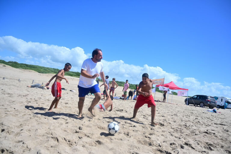 Mi Primer Viaje al Mar: Ariel Sujarchuk compartió con chicos y chicas del distrito la inolvidable experiencia en la Costa Atlántica