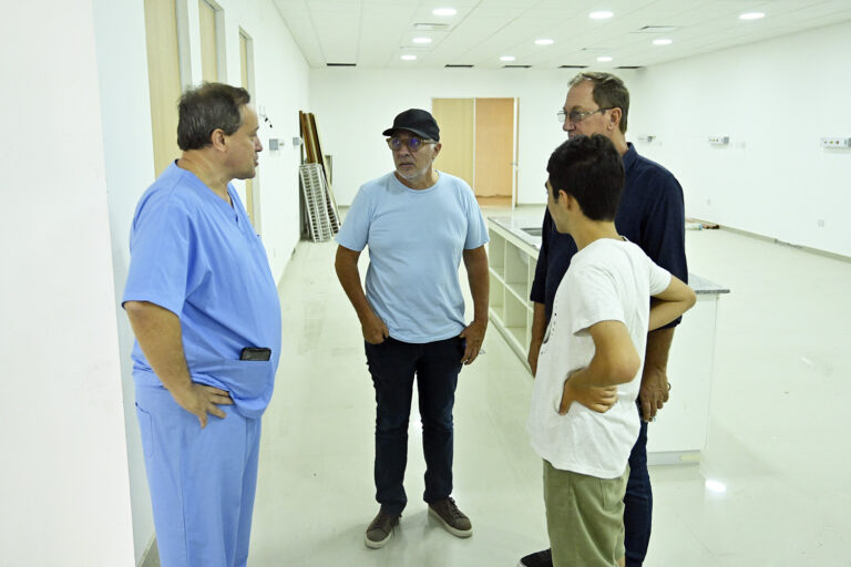 Julio Zamora monitoreó la obra del nuevo Centro de Medicina Cardiovascular y de Hemodinamia en Tigre centro