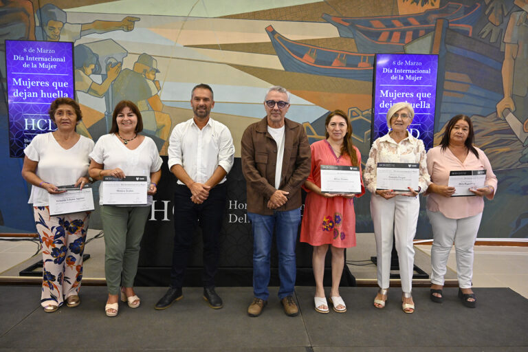 Julio Zamora participó del agasajo por el Día Internacional de la Mujer en el HCD