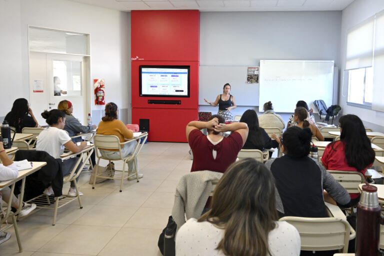 En el CUT, el Municipio de Tigre dio comienzo a las Capacitaciones Docente con Puntaje 2024