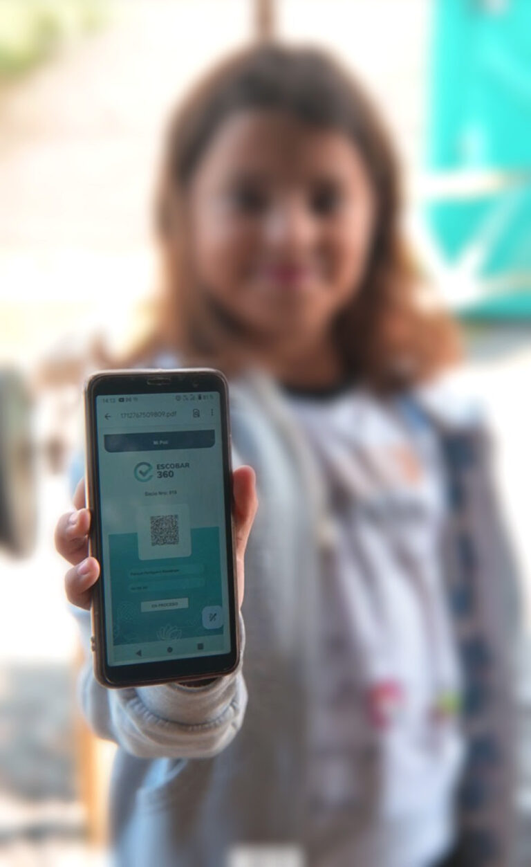 Ya se reempadronaron más de 10.000 vecinos y vecinas en los polideportivos municipales