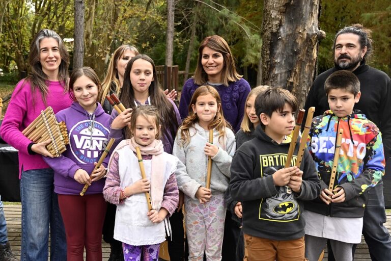 Con eje en el fortalecimiento cultural, el Municipio de Tigre entregó nuevos instrumentos musicales a sus Orquestas Infanto Juveniles