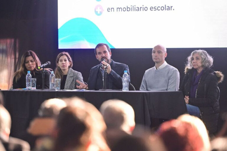 Ariel Sujarchuk lanzó un plan de inversión educativa por más de $6.700 millones