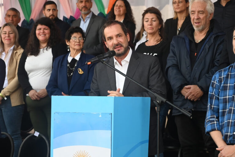 Maquinista Savio celebró sus 50 años de historia