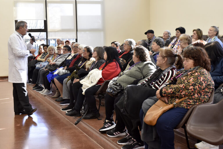 En Tigre, se llevó adelante una charla educativa destinada a adultos mayores sobre la promoción de salud y prevención de enfermedades