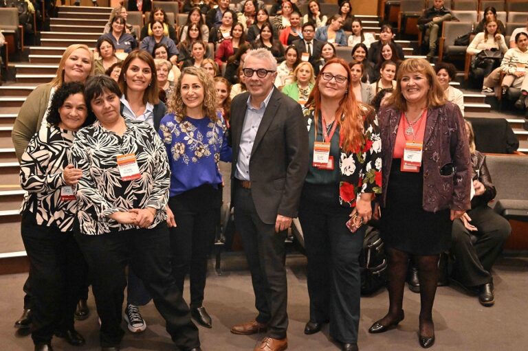 Julio Zamora participó en la XV Jornada Interinstitucional de Enfermería del Municipio