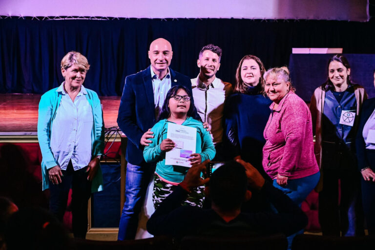 El Municipio TEAcompaña: 170 vecinos recibieron su credencial azul para atención prioritaria en dependencias municipales