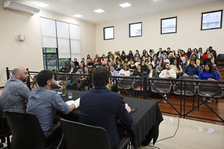 Con un encuentro denominado “Del obstáculo a las respuestas posibles”, el Municipio de Tigre llevó adelante la 8ª Jornada de Salud Mental