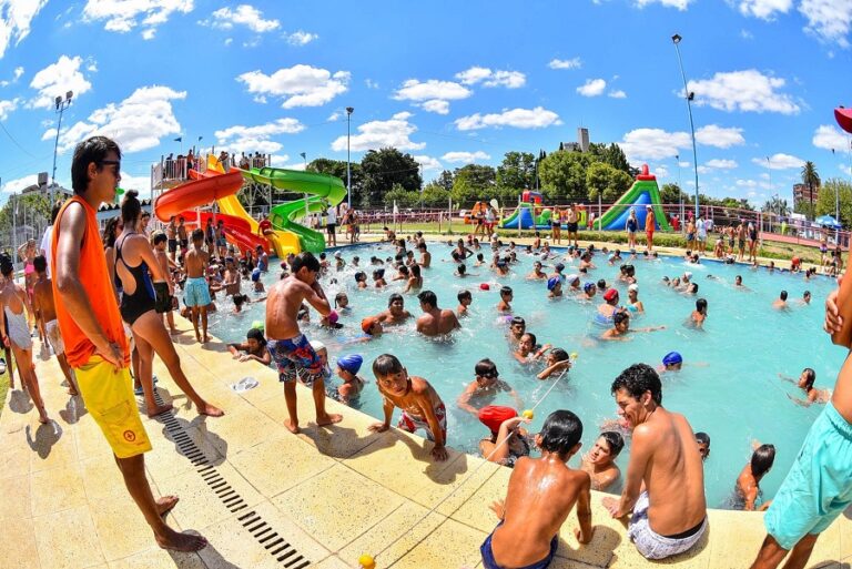 Verano 2025: últimos días para reempadronarse y disfrutar de todas las actividades de los polideportivos