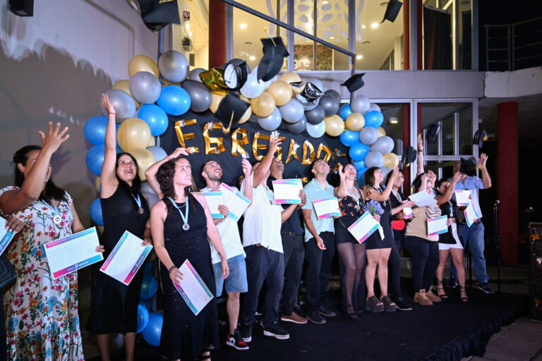 En el CUT, el Municipio acompañó la entrega de títulos del programa FinES a estudiantes de Tigre