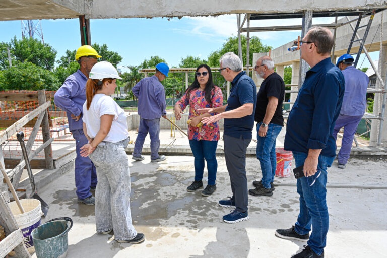 En General Pacheco, Julio Zamora monitoreó la construcción del nuevo natatorio municipal
