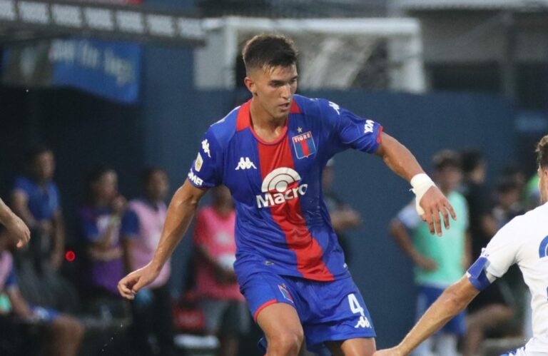 Tigre goleó a Vélez en Victoria y arrancó el torneo con el pie derecho