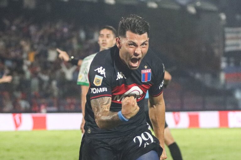 Tigre le ganó a Banfield y se subió a lo alto de la Zona A