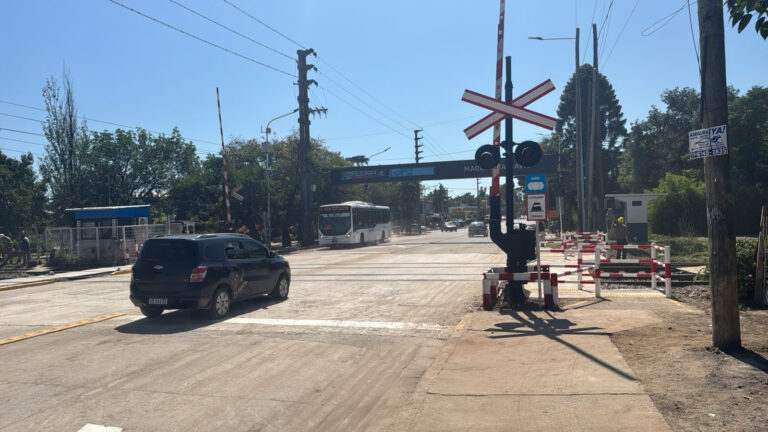 Ya está habilitado el paso a nivel de la Ruta 26 en Maquinista Savio