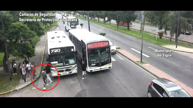 Agredieron cruelmente a un chofer de colectivos y escaparon: fueron detenidos gracias al seguimiento de las cámaras del COT