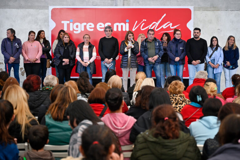 Agasajo del Municipio para más de 250 trabajadoras y trabajadores vecinales en Rincón de Milberg