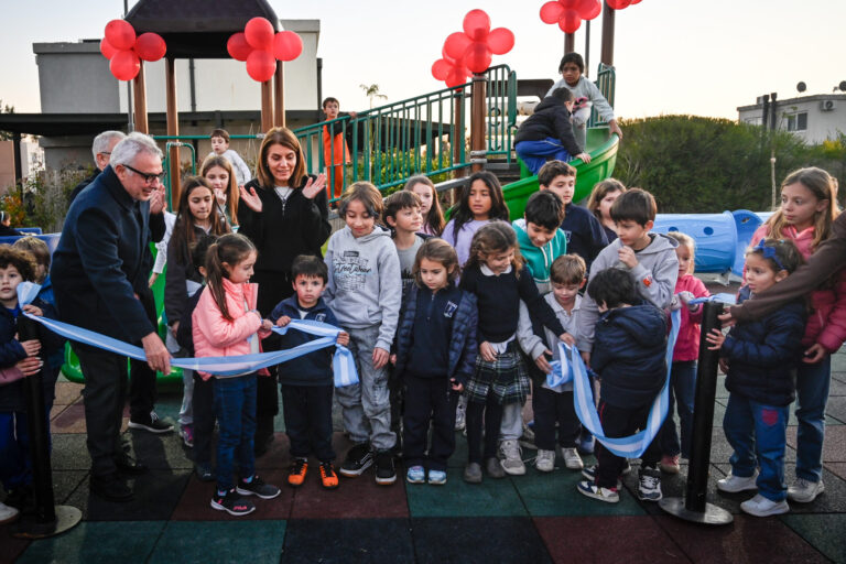 Junto a familias de Nuevo Delta, Julio Zamora inauguró la Plaza Los Teros: el espacio público N°98 renovado por el Municipio de Tigre