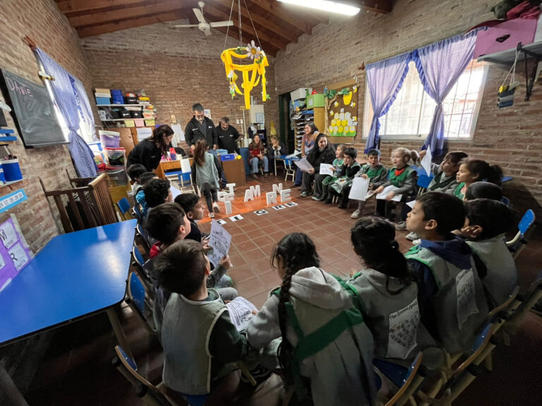 El programa municipal Identidad Tigre continúa recorriendo diferentes instituciones educativas de la ciudad