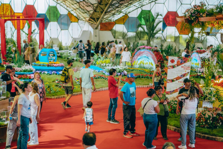 El Día del partido de Escobar se pasa del 8 al 9 de octubre: finde XXL y entrada gratis a la Fiesta Nacional de la Flor