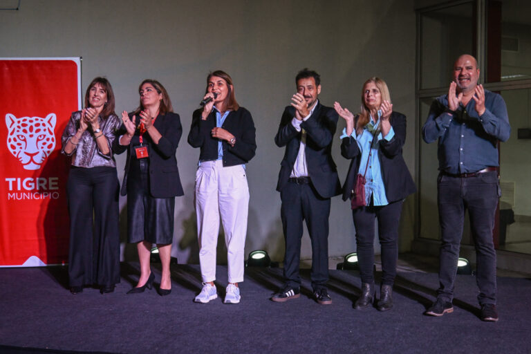 En el CUT, el Municipio de Tigre reconoció la labor y la vocación de servicio de la comunidad educativa del distrito