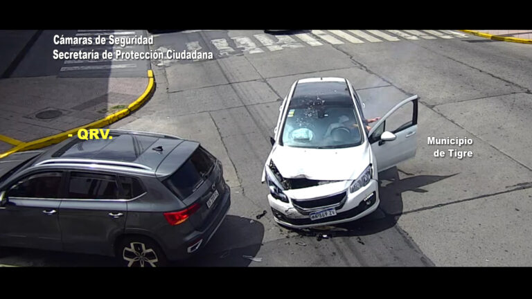 Imprudencia al volante generó un fuerte siniestro vial en Tigre centro: todo quedó registrado por las cámaras del COT