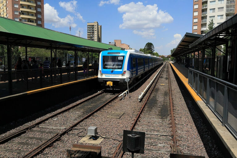Malestar en el Municipio de Tigre por los continuos «renovación de vías» que en feriados deja sin servicio de trenes