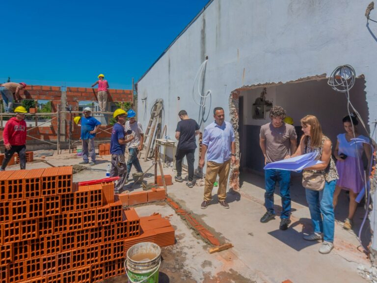 Juan Andreotti recorrió obras de las 7 escuelas que renueva el Municipio de San Fernando