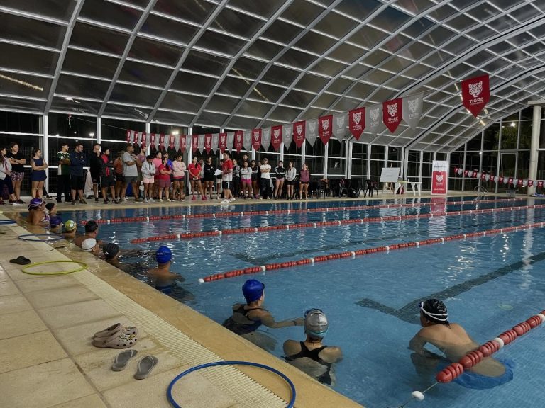 El Municipio de Tigre realizó una nueva capacitación sobre natación para profesores de diferentes polideportivos