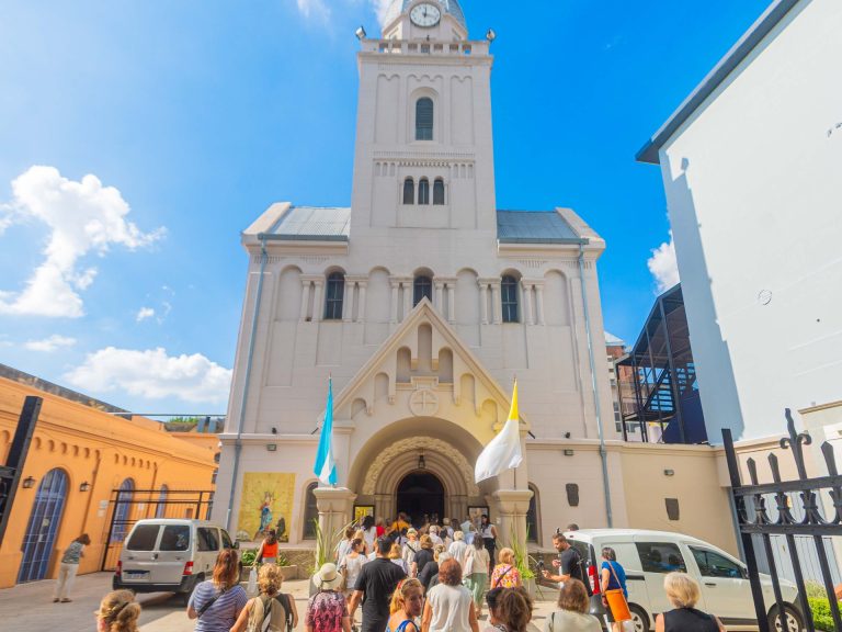 Cientos de sanfernandinos visitaron las 7 iglesias en Viernes Santo