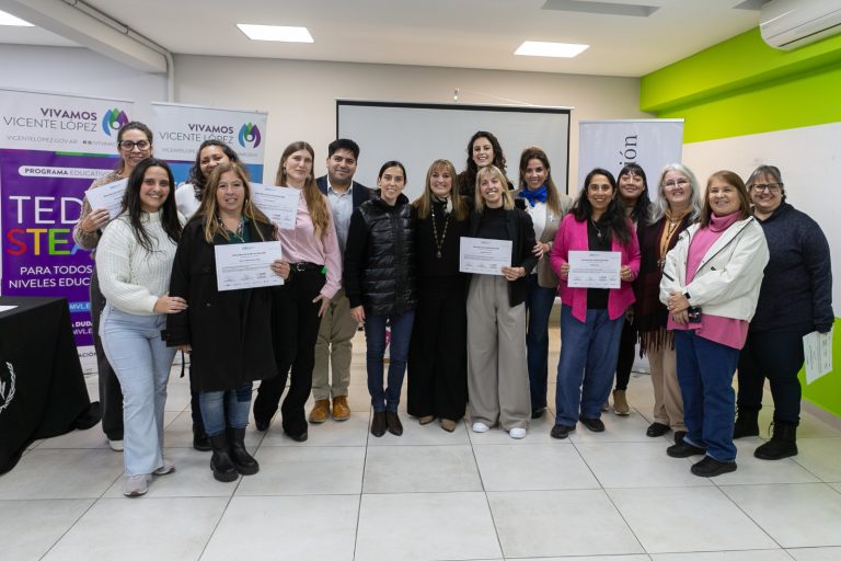 Más de 80 docentes de Vicente López finalizaron una capacitación en educación STEM
