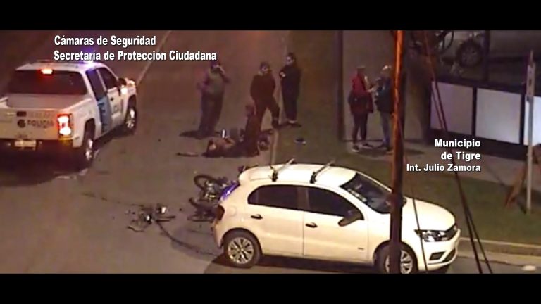 Conductor de un auto realizó una maniobra imprudente y colisionó a una moto: los involucrados fueron asistidos por el Sistema de Protección Ciudadana
