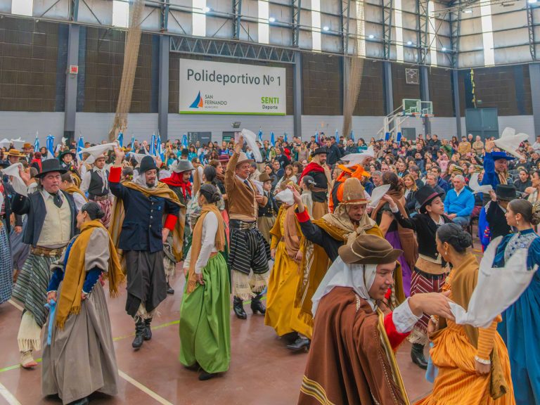 Por el Día de la Independencia, San Fernando celebró un acto cívico