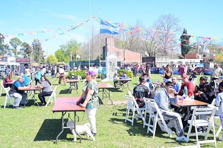 Finde en Escobar: los festejos por el aniversario de Loma Verde, una función por el Día del Maestro y JuveActiva